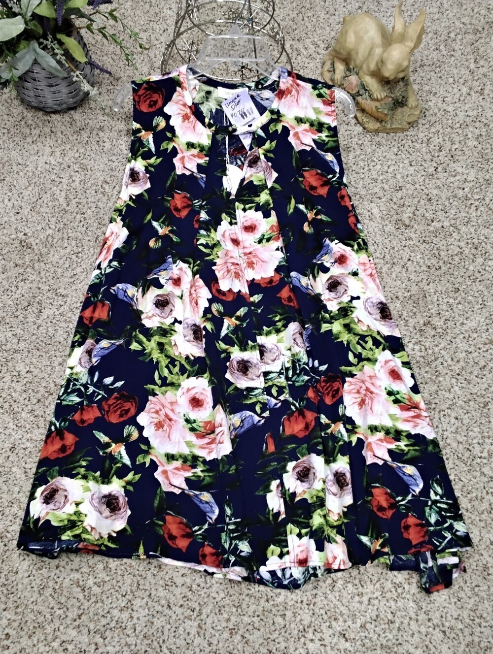 4070 Size XL Umgee Navy Floral Sleeveless Dress NWT